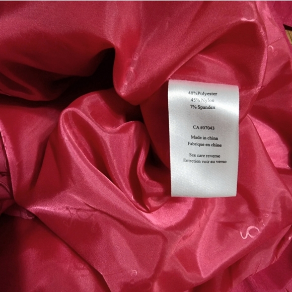 ๐๏ธ Samuel Dong Stunning Fuchsia Ruffled Lined Jacket - Picture 6 of 16